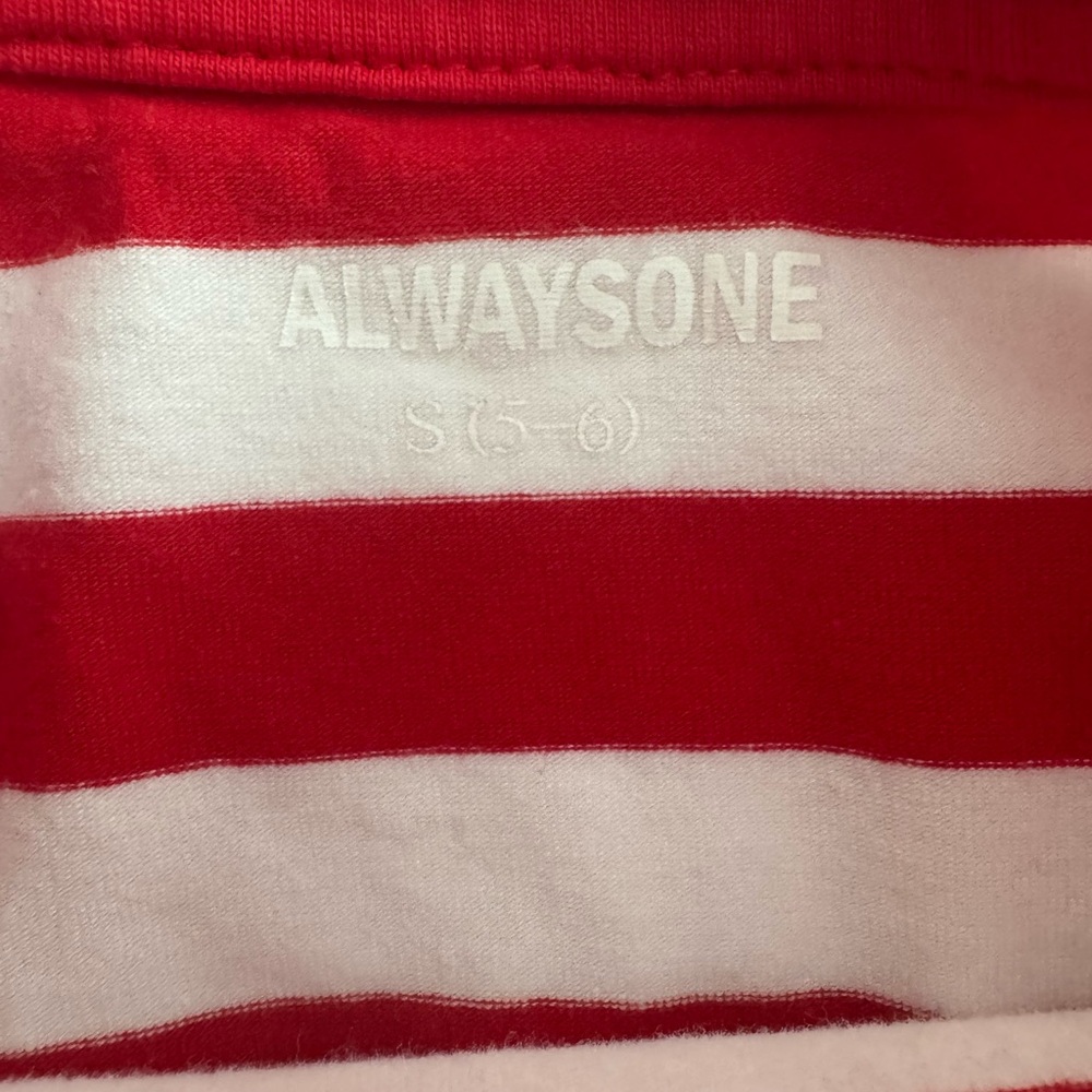 Kids Where’s Waldo Red and White Set - Picture 2 of 2